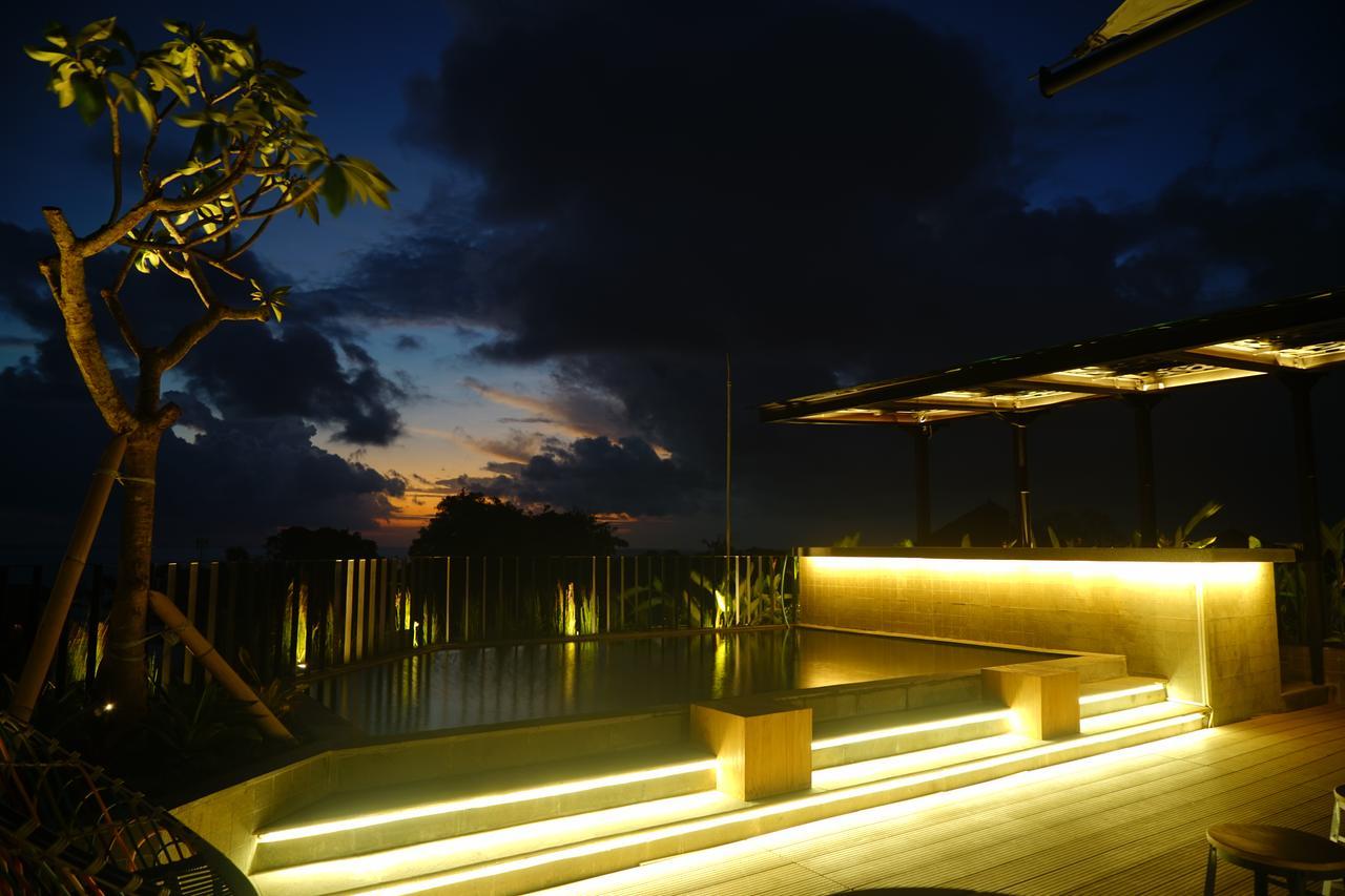 Borough Capsule Bali Auberge de jeunesse Legian